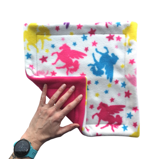 Fleece Mat with Absorbent Core | Unicorns Print & Dark Pink