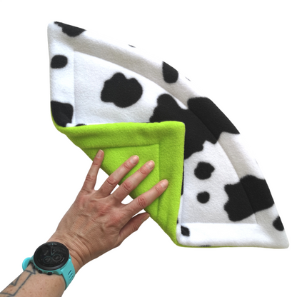 Fleece Corner Mat with Zorb Absorbent Core | Cow Print & Lime Green