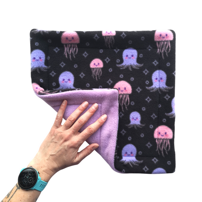 Fleece Mat with Absorbent Core | Jellyfish Print